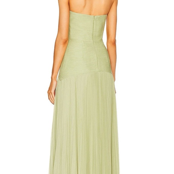 Elegant Strapless Pistachio Dress - Picture 3 of 4
